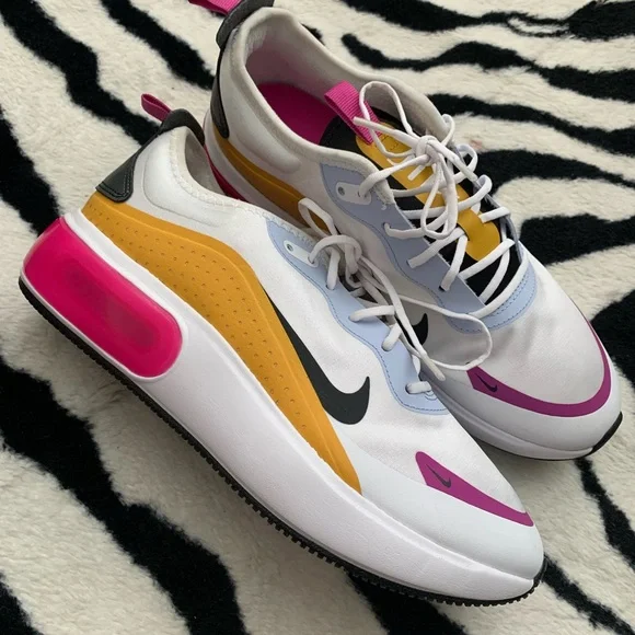 Nike Air Max Dia White/Black-Pollen Rise Women's - Picture 7 of 9
